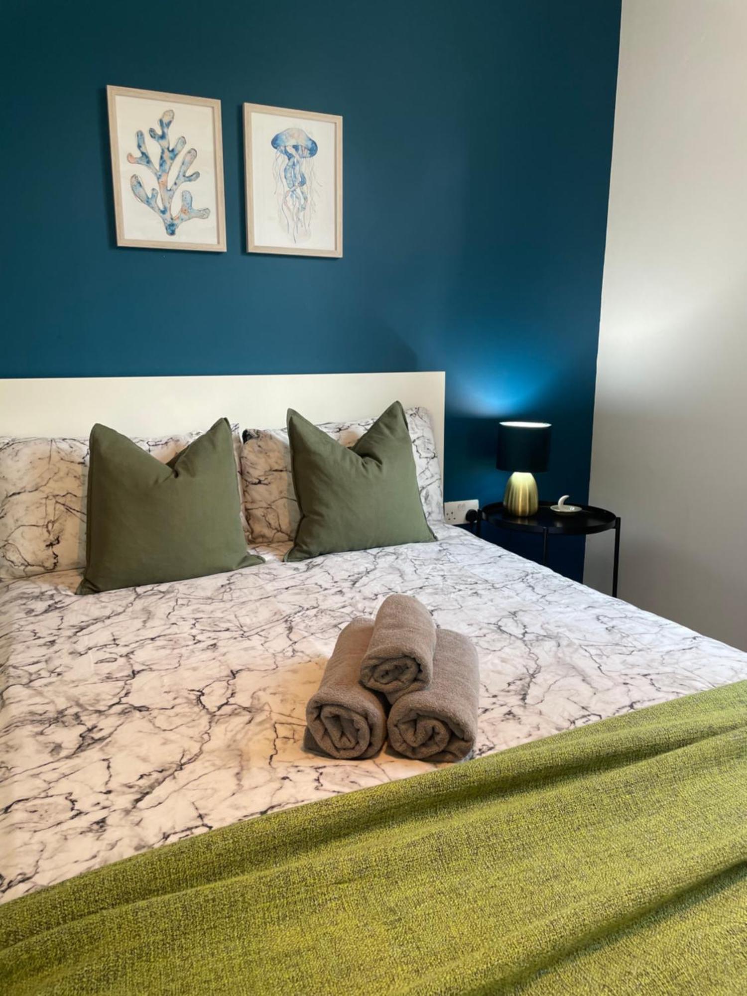 Willesden Green Rooms Лондон Екстериор снимка
