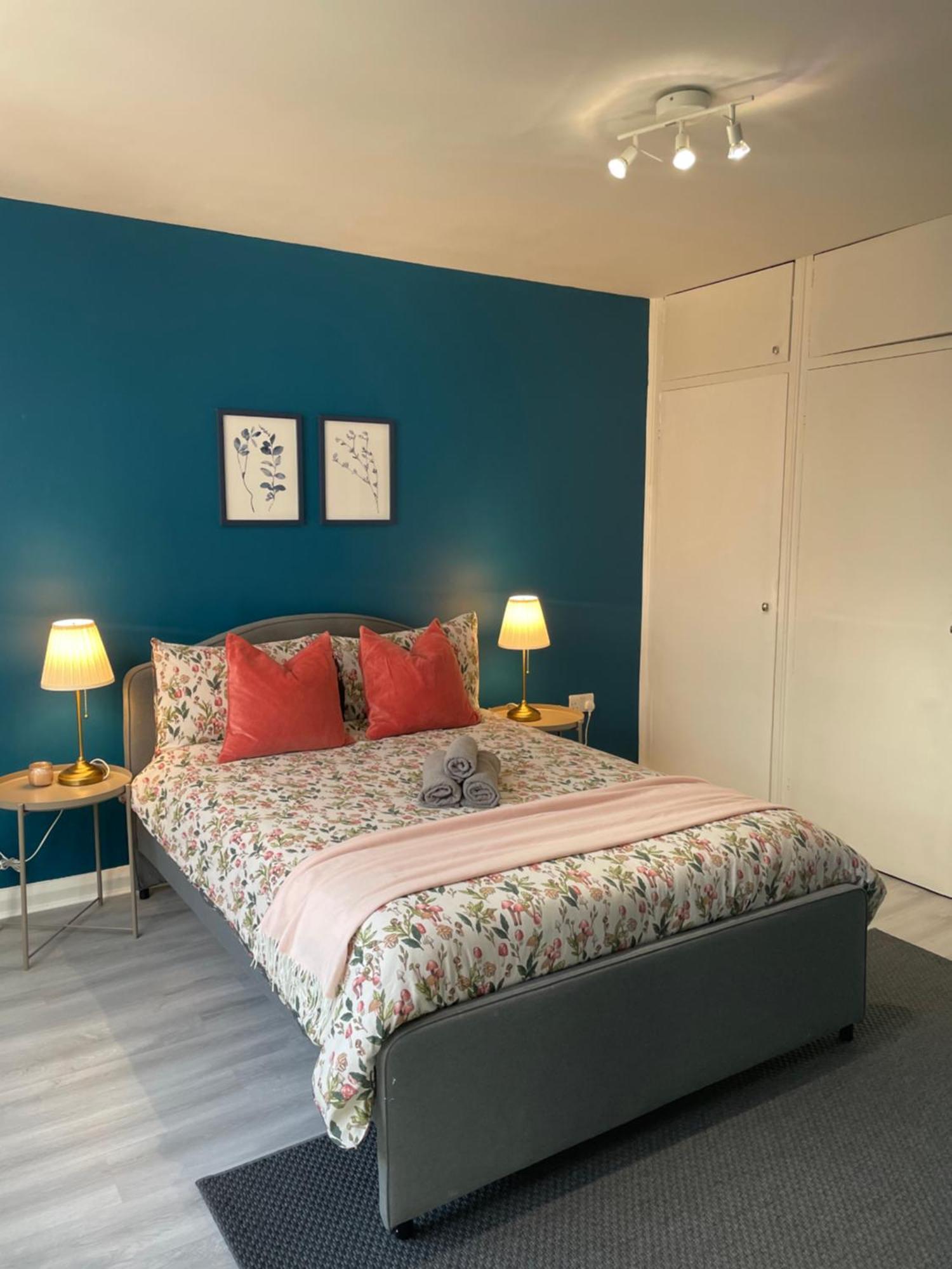 Willesden Green Rooms Лондон Екстериор снимка