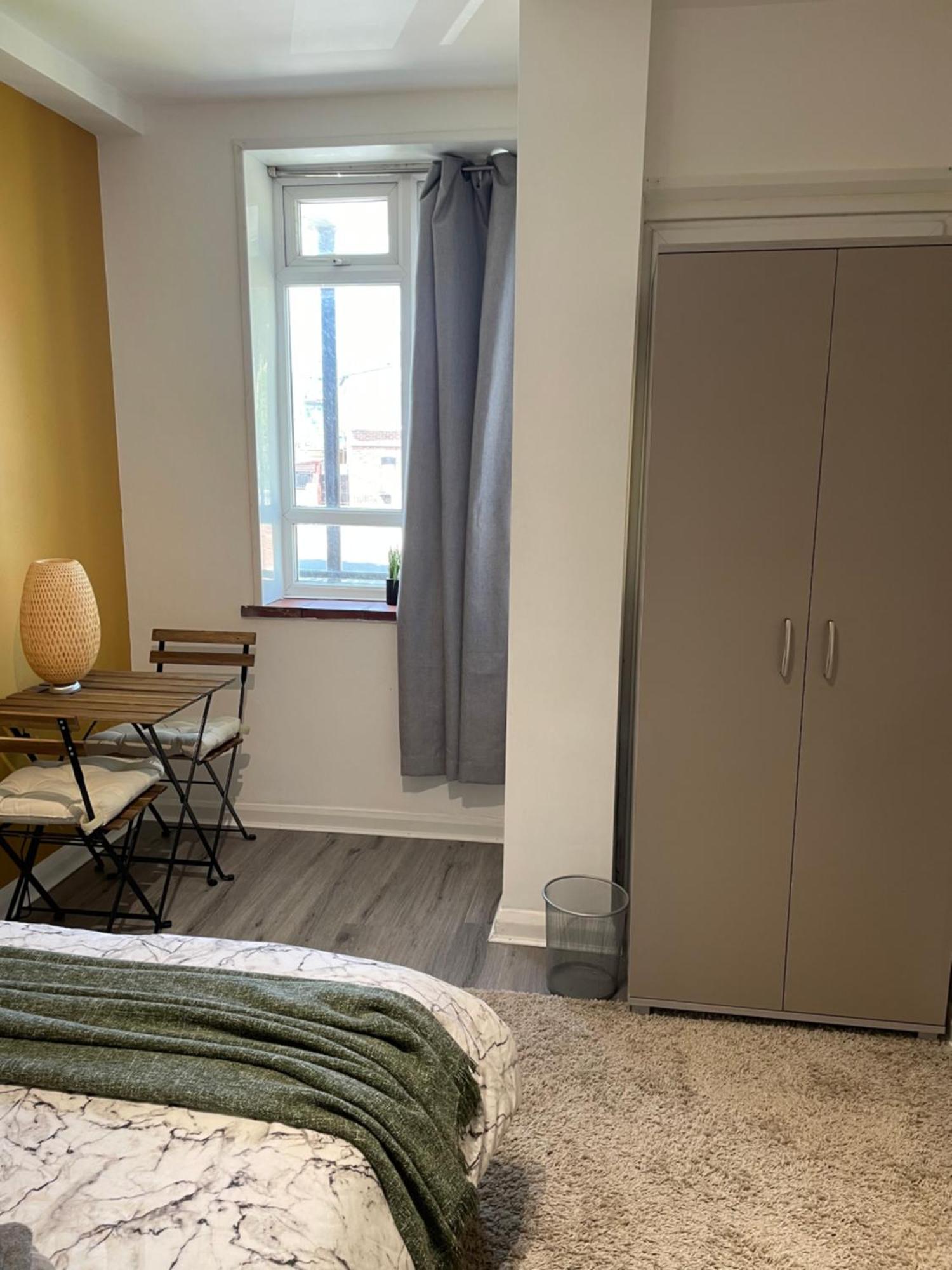Willesden Green Rooms Лондон Екстериор снимка