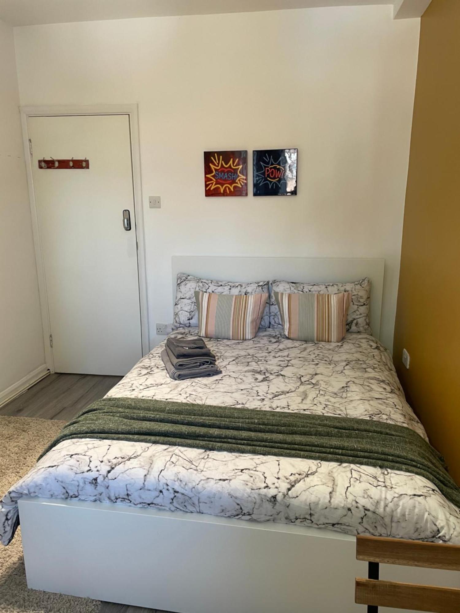 Willesden Green Rooms Лондон Екстериор снимка