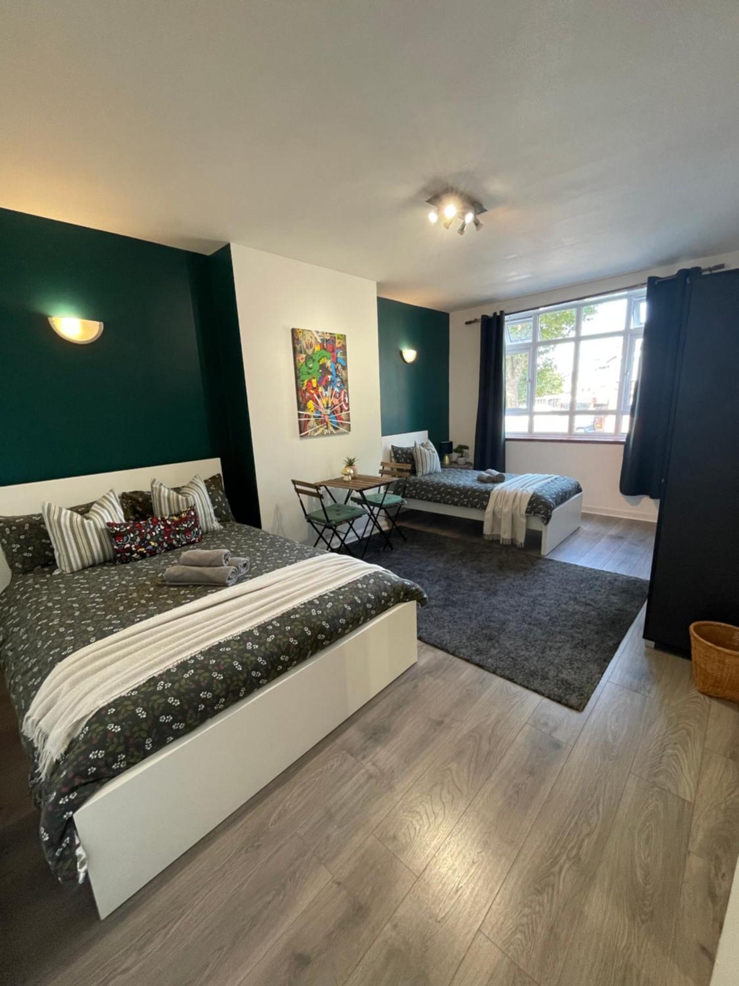 Willesden Green Rooms Лондон Екстериор снимка