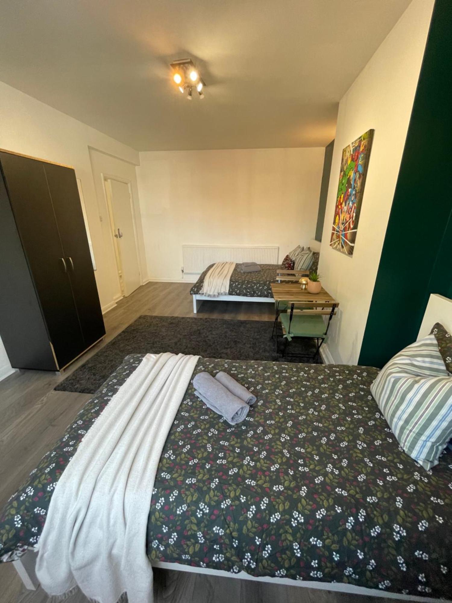 Willesden Green Rooms Лондон Екстериор снимка